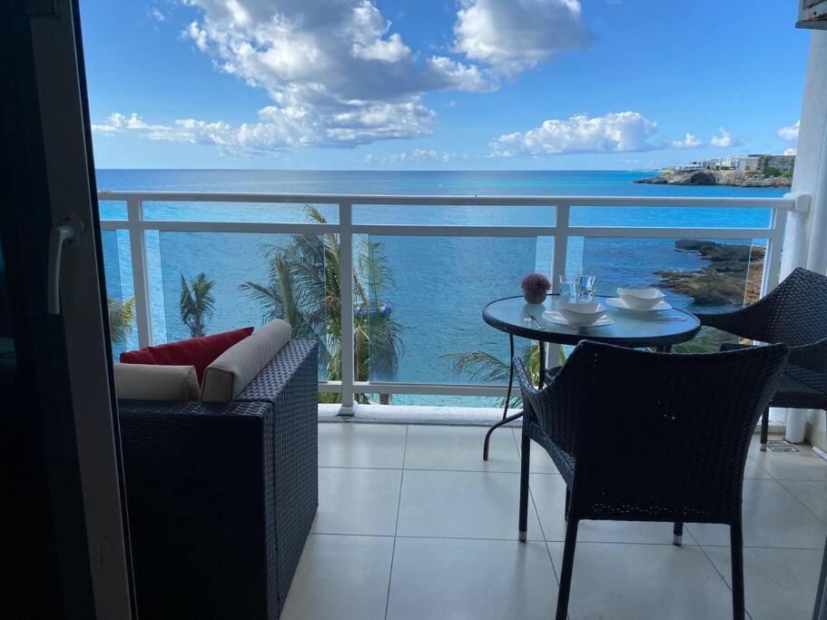 Maho Beach House - Grand Studio - Oceanview Suite Exterior photo